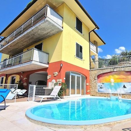 Apartamento Ca' Degli Ulivi Caprino Veronese Exterior foto
