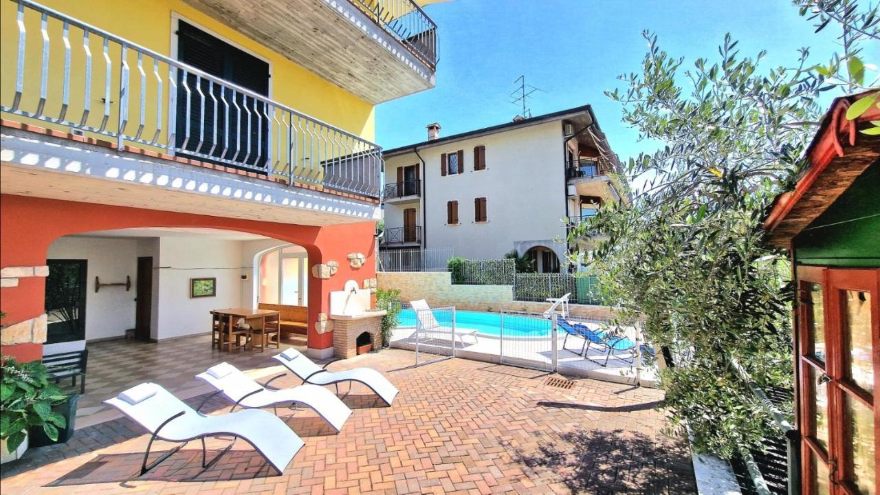 Apartamento Ca' Degli Ulivi Caprino Veronese Exterior foto