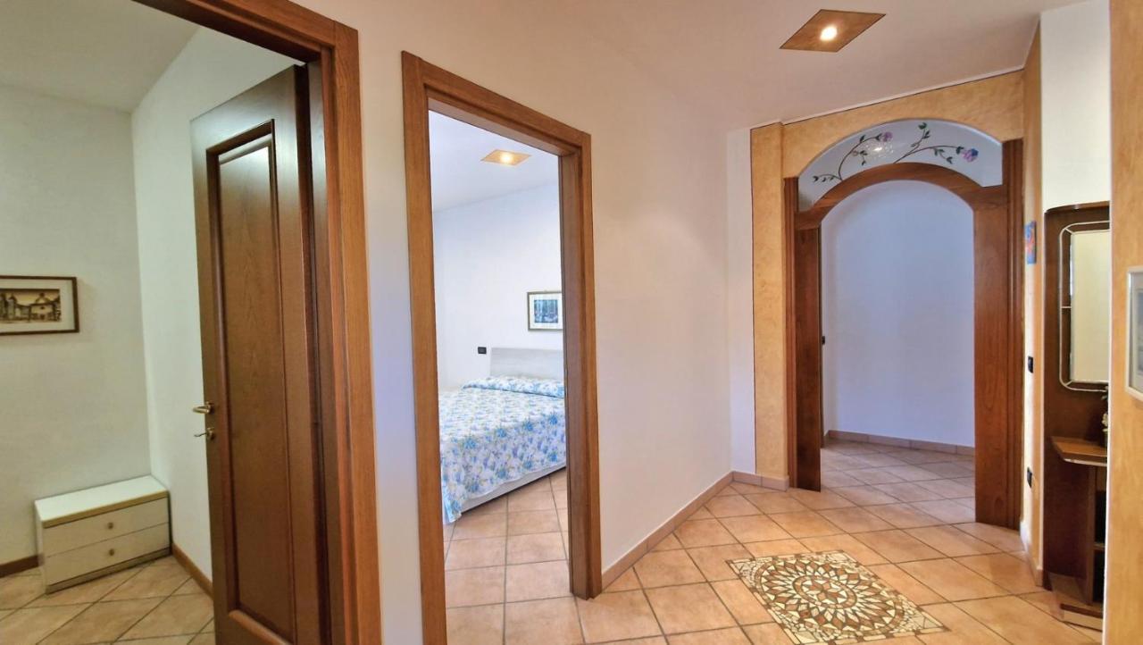 Apartamento Ca' Degli Ulivi Caprino Veronese Exterior foto