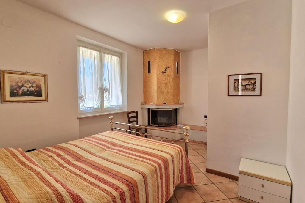 Apartamento Ca' Degli Ulivi Caprino Veronese Exterior foto