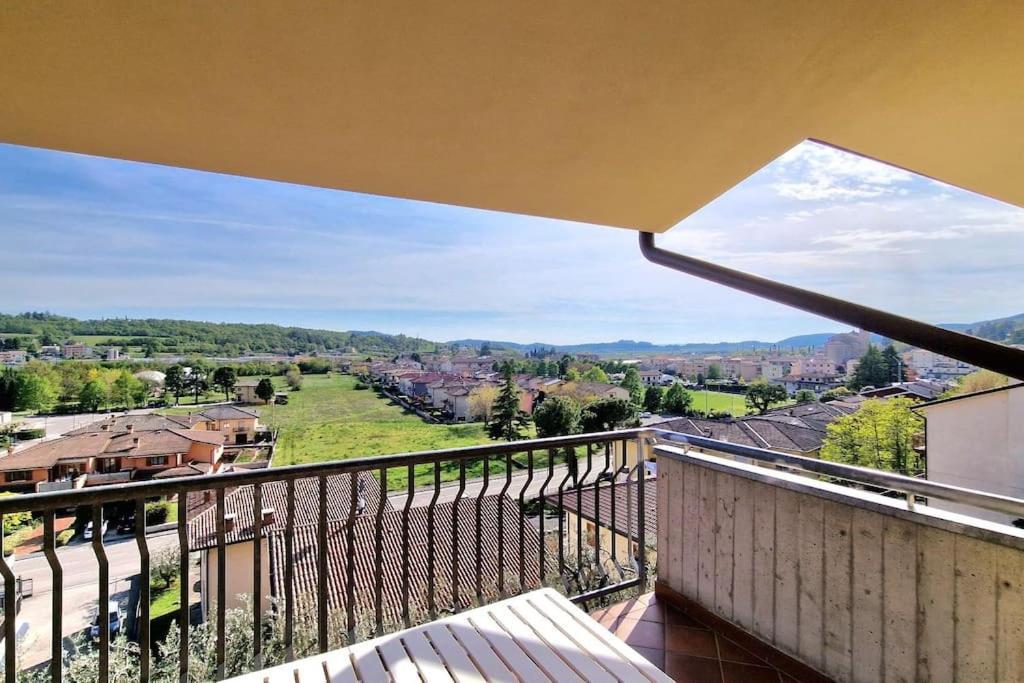 Apartamento Ca' Degli Ulivi Caprino Veronese Exterior foto