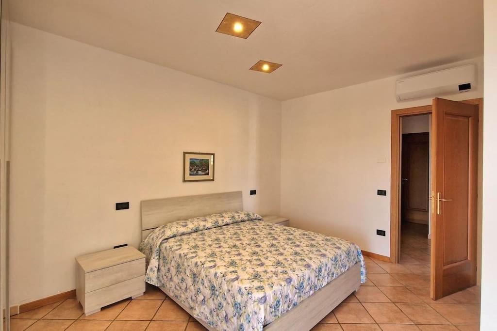 Apartamento Ca' Degli Ulivi Caprino Veronese Exterior foto
