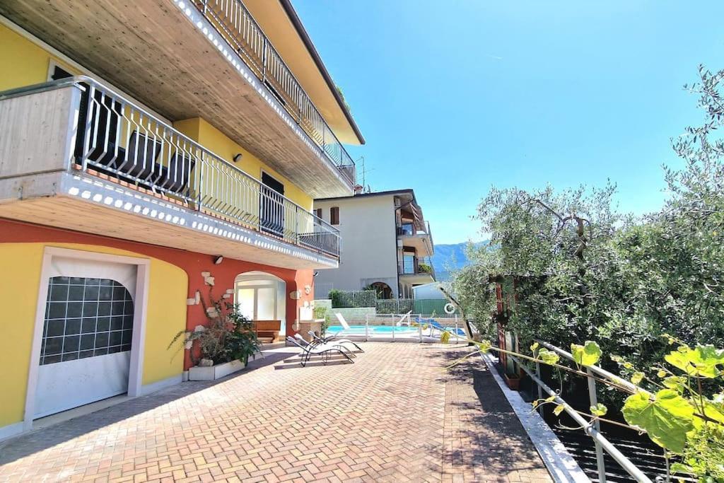 Apartamento Ca' Degli Ulivi Caprino Veronese Exterior foto